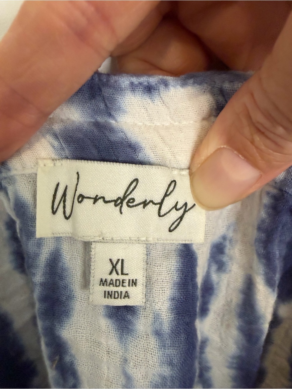 3/$20 Wonderly Blue and White Tie-Dye Spaghetti Strap Blouse Size XL - Picture 3 of 4